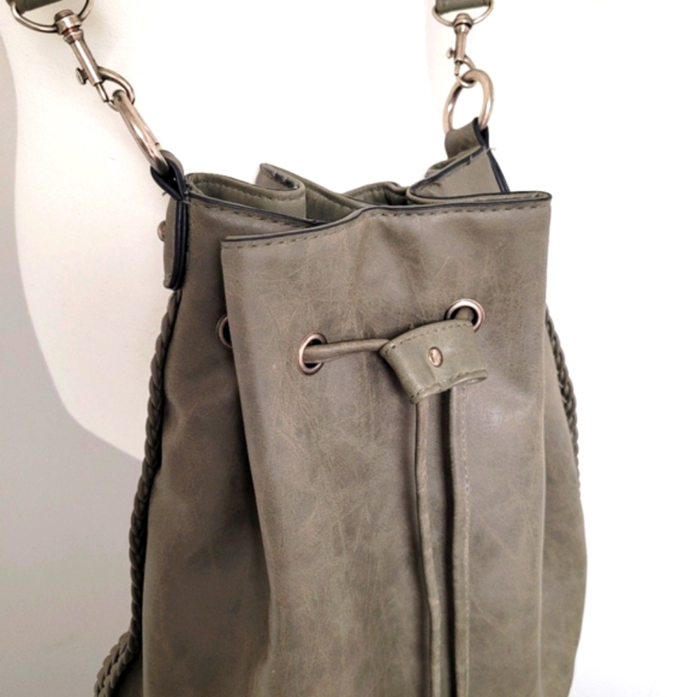 Crossbody bag